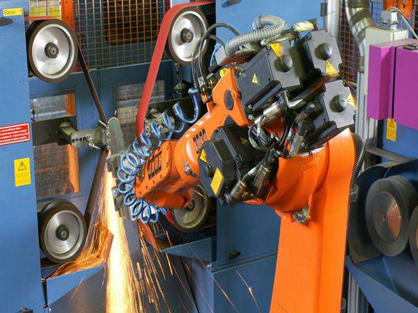 機(jī)器(qì)人(rén)打磨